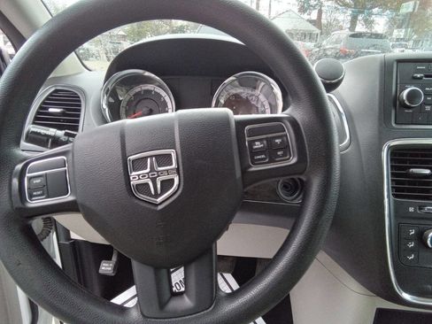 Used 2015 Dodge Grand Caravan American Value Package image 15