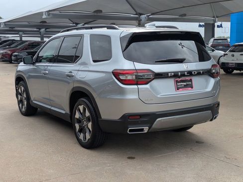 Certified 2026 Honda Pilot Elite image 8