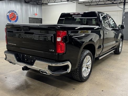 Used 2020 Chevrolet Silverado 1500 LTZ w/ LTZ Premium Package image 15