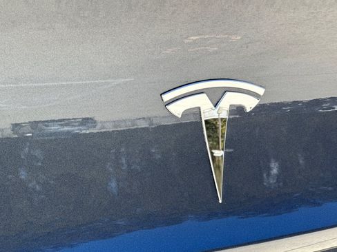 Used 2018 Tesla Model 3 Long Range RWD image 24