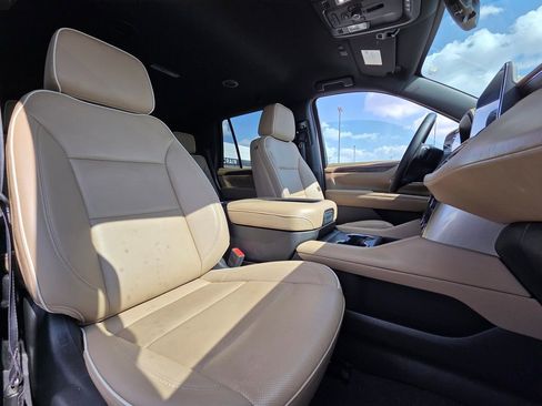 Used 2024 Chevrolet Tahoe Premier image 31