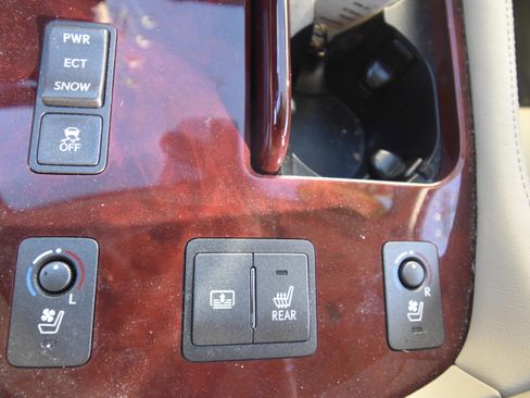 Used 2008 Lexus LS 460 L image 11