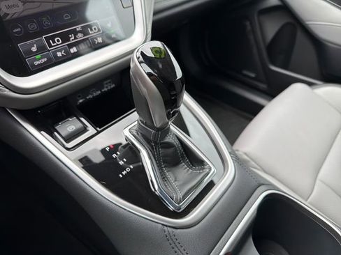 Certified 2025 Subaru Outback Limited AWD/4WD image 15