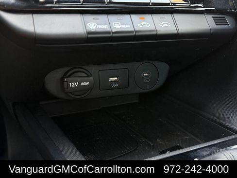 Used 2025 Hyundai Elantra SEL FWD image 22