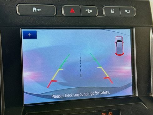 Used 2020 Ford F250 Lariat w/ Chrome Package image 11