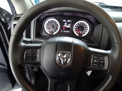 Used 2018 RAM 1500 Express w/ Black Ram 1500 Express Group AWD/4WD image 5