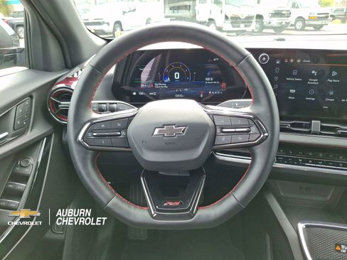 Used 2025 Chevrolet Equinox RS w/ Convenience Package III image 10