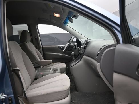 Used 2012 Kia Sedona LX FWD image 22