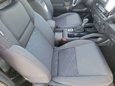 New 2026 Nissan Frontier SV w/ Tow Package image 12