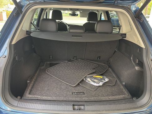 Used 2020 Volkswagen Tiguan SEL image 13