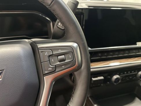 Used 2025 Chevrolet Silverado 3500 LT w/ Safety Package image 18