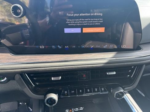 New 2025 Chevrolet Tahoe Premier image 23