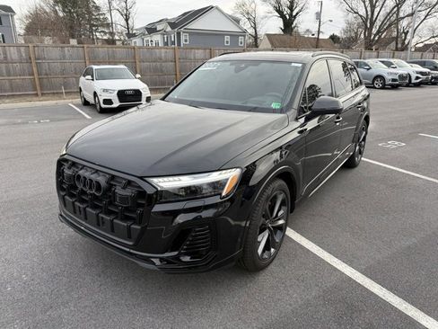 Used 2025 Audi Q7 3.0T Prestige w/ Prestige Package image 3