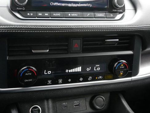 Certified 2023 Nissan Rogue SV AWD/4WD image 19