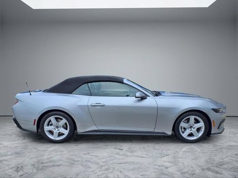 Used 2026 Ford Mustang Premium RWD image 8