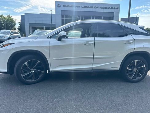 Used 2017 Lexus RX 450h AWD w/ Luxury Package image 4