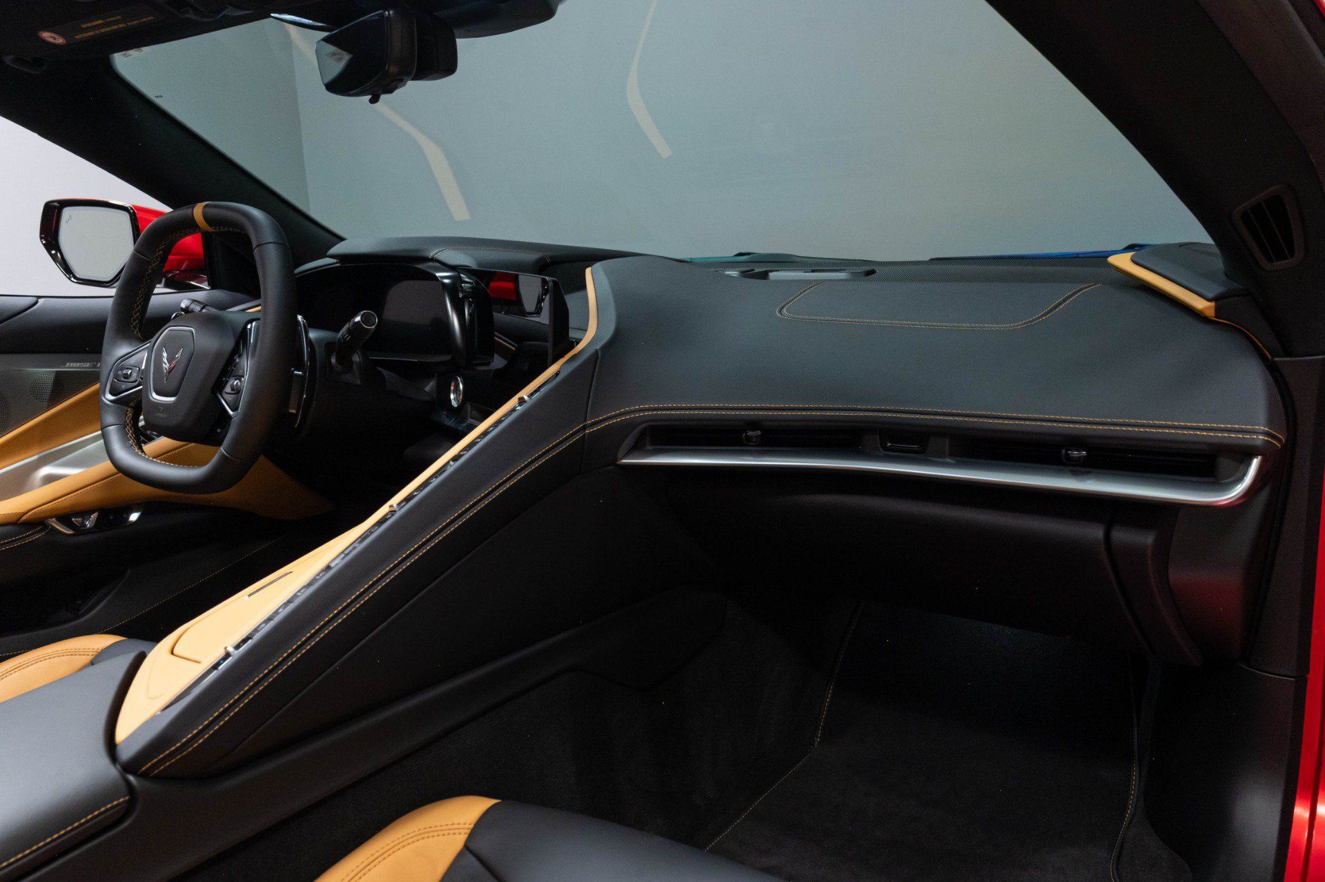 Used 2022 Chevrolet Corvette Stingray Coupe w/ 2LT w/ Z51 Performance Package RWD image 38