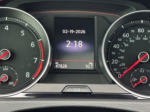 Used 2021 Volkswagen GTI SE image 29