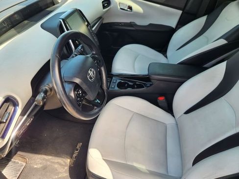 Used 2019 Toyota Prius Limited FWD image 13