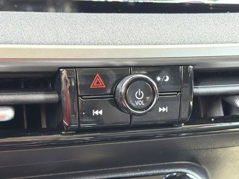 Certified 2026 Nissan Kicks SV FWD image 5