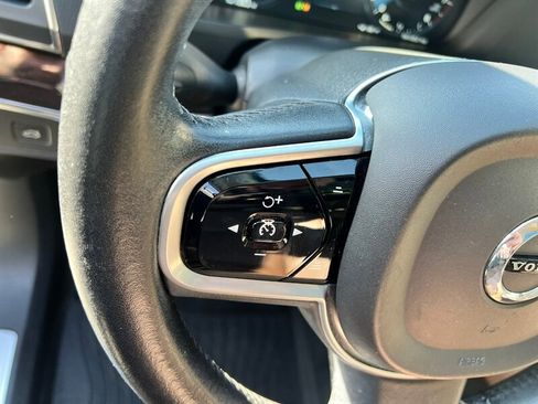Used 2019 Volvo XC90 T6 Momentum w/ Advanced Package image 34