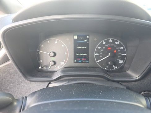 Used 2025 Toyota Corolla SE image 13