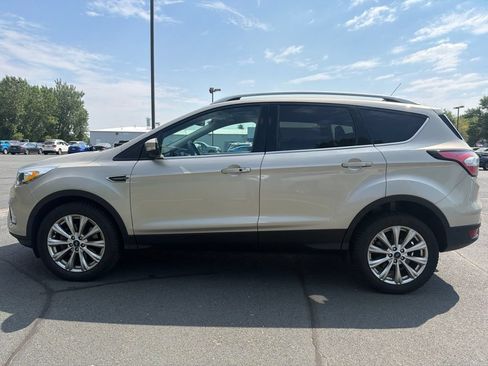 Used 2018 Ford Escape Titanium AWD/4WD image 4
