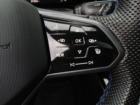 Used 2024 Volkswagen Golf R AWD/4WD image 25