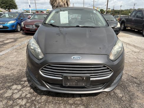 Used 2015 Ford Fiesta SE FWD image 8