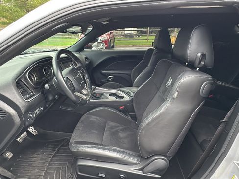 Used 2019 Dodge Challenger R/T Scat Pack RWD image 13