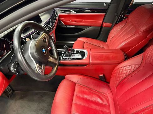 Used 2018 BMW M760i xDrive AWD/4WD image 10