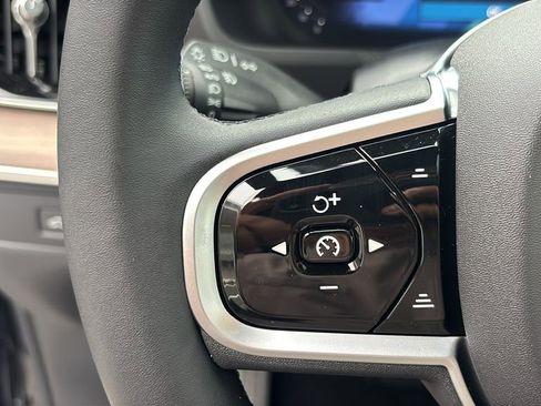 New 2026 Volvo XC90 B6 Plus AWD/4WD image 17