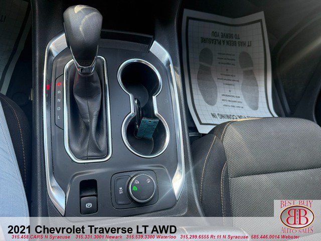 Used 2021 Chevrolet Traverse LT AWD/4WD image 17