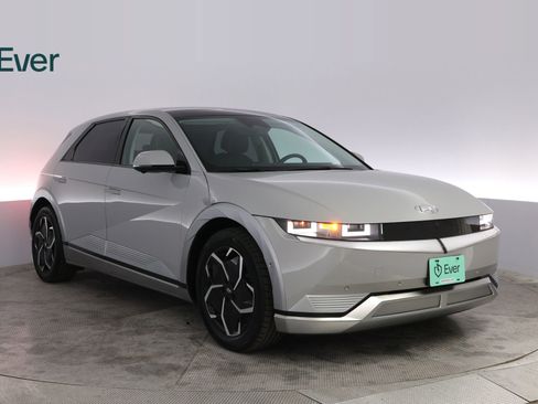 Used 2024 Hyundai Ioniq 5 Limited image 13