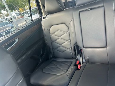 New 2026 Volkswagen Atlas SE FWD image 12