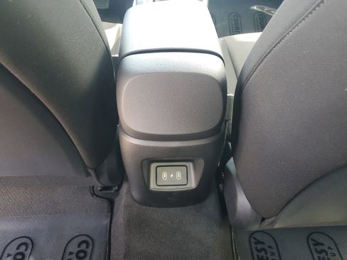 New 2026 Hyundai Elantra Sport image 11