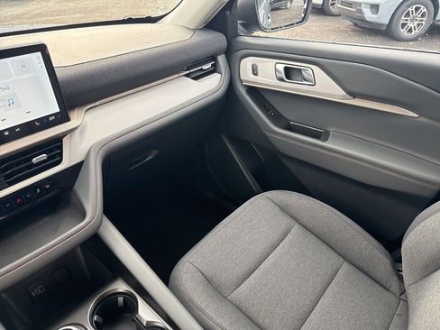 New 2026 Ford Explorer Active image 22