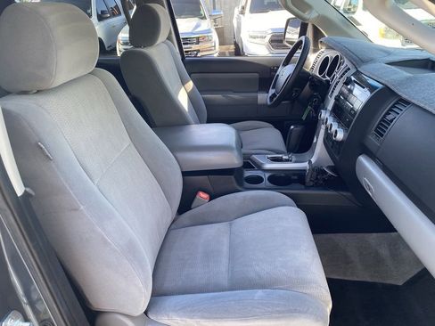 Used 2008 Toyota Sequoia SR5 RWD image 12