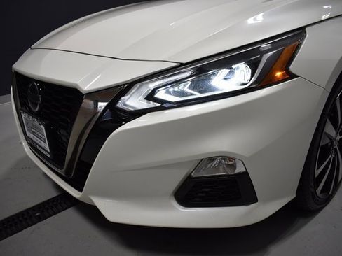 Used 2019 Nissan Altima 2.5 SR image 11