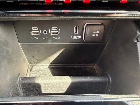 Used 2023 Jeep Grand Cherokee Trailhawk image 25