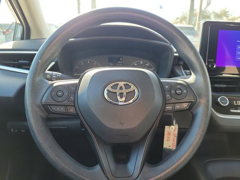Used 2023 Toyota Corolla LE image 23