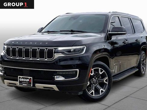 Used 2023 Jeep Wagoneer L Series III w/ Preferred Equipment Group image 1