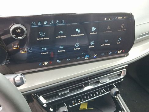 New 2026 Chevrolet Traverse LT image 8