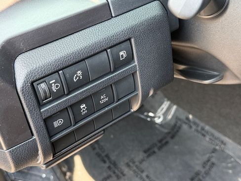 Used 2025 Toyota 4Runner TRD Off-Road AWD/4WD image 19