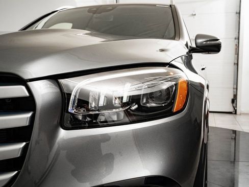 Used 2024 Mercedes-Benz GLS 450 4MATIC image 15