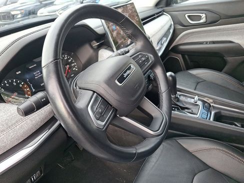 Certified 2022 Jeep Compass Latitude image 24