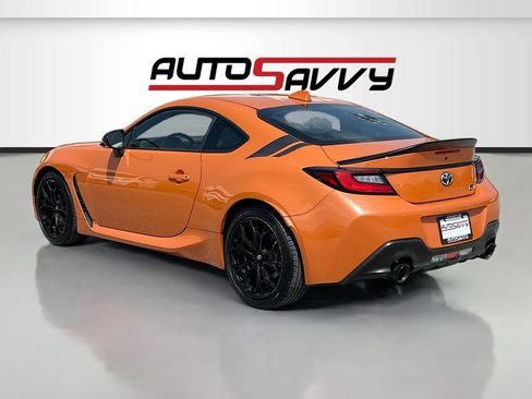 Used 2023 Toyota GR86 10th Anniversary SE RWD image 5