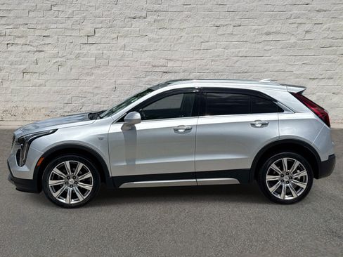 Used 2019 Cadillac XT4 Premium Luxury w/ Technology Package FWD image 2