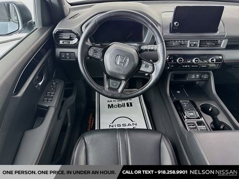Used 2023 Honda Pilot TrailSport image 22
