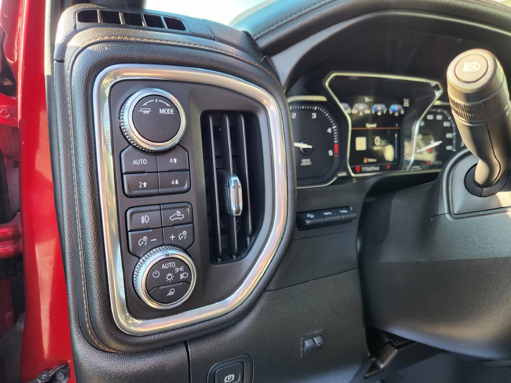Used 2020 GMC Sierra 2500 AT4 w/ AT4 Premium Package AWD/4WD image 26